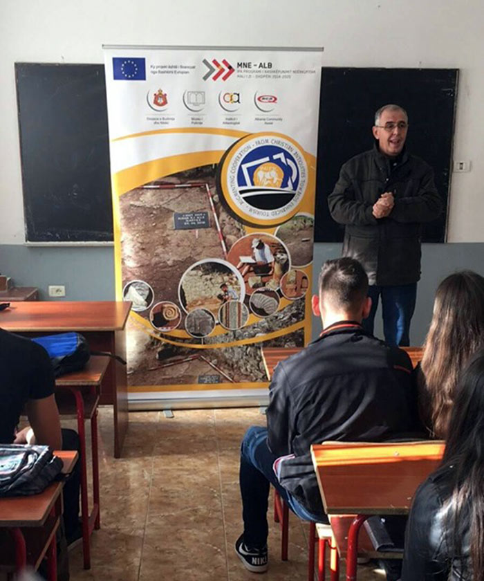 Археолошки камп Хоти